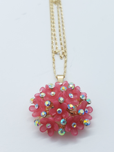 Load image into Gallery viewer, Dark pink blooming rose with clear crystals (set)