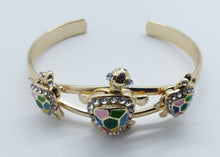 Cargar imagen en el visor de la galería, Multi colored tri Turtle with clear crystals