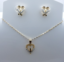 Load image into Gallery viewer, Hollow white heart with clear crystals (set)