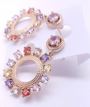 Cargar imagen en el visor de la galería, Hollow circle with multi color crystals