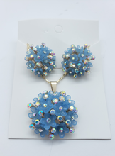 Load image into Gallery viewer, Blooming blue rose with clear crystals (set)