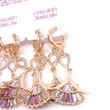 Cargar imagen en el visor de la galería, Multi color hanging brush