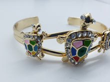 Cargar imagen en el visor de la galería, Multi colored tri Turtle with clear crystals
