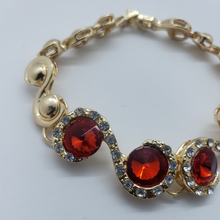 Cargar imagen en el visor de la galería, Large red crystal circles surrounded with clear crystals (set)
