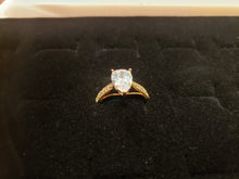 Cargar imagen en el visor de la galería, single clear tear drop crystal