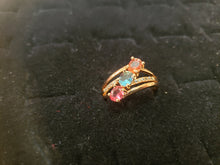 Cargar imagen en el visor de la galería, Slanted Tri colored crystals design