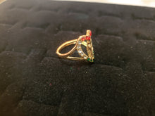 Cargar imagen en el visor de la galería, Hollow heart with Rosa de Guadalupe (tri color Religious)