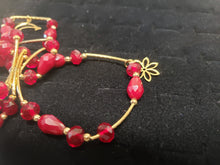 Cargar imagen en el visor de la galería, Dark red circle and diamond shaped crystal bangle with hanging pendant