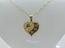 Cargar imagen en el visor de la galería, Heart with fireflies and a clear crystal - Rosina Jewlery