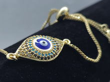 Cargar imagen en el visor de la galería, Blue Evil Turkish Eye surrounded by tri color crystals (bracelet)
