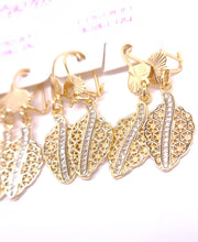 Cargar imagen en el visor de la galería, Hollow clear crystal grape vine