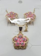 Load image into Gallery viewer, Pink five pedal flower with clear crystals (set)