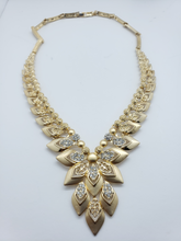 Load image into Gallery viewer, Laminated pointed flower pedals design with clear crystals set