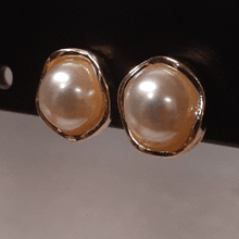 Cargar imagen en el visor de la galería, Stainless steel small pearl