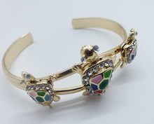 Cargar imagen en el visor de la galería, Multi colored tri Turtle with clear crystals