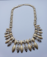 Load image into Gallery viewer, Laminated hanging pedals with clear crystals (set)