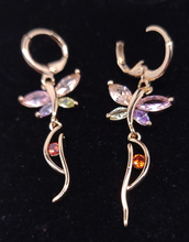 Cargar imagen en el visor de la galería, Flapping fly with multi color crystals (red)