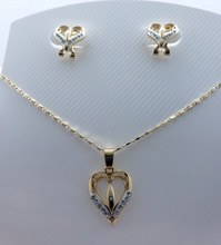 Load image into Gallery viewer, Hollow white heart with clear crystals (set)