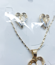 Load image into Gallery viewer, Hollow white heart with clear crystals (set)