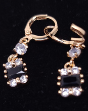 Load image into Gallery viewer, Elegant hanging black square crystal