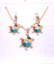 Cargar imagen en el visor de la galería, Multi colored turtle shell with clear crystals