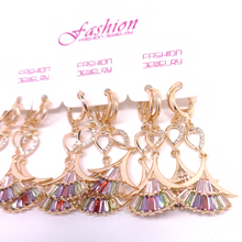 Cargar imagen en el visor de la galería, Multi color hanging brush