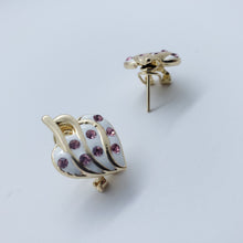 Load image into Gallery viewer, Laminated white heart with pink crystals (set)