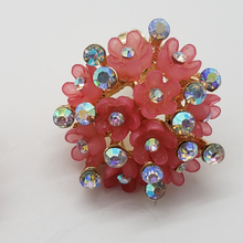 Load image into Gallery viewer, Dark pink blooming rose with clear crystals (set)