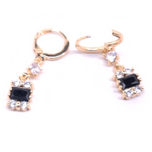 Load image into Gallery viewer, Elegant hanging black square crystal