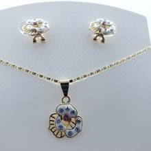 Load image into Gallery viewer, Circular white heart with crystals (pink)