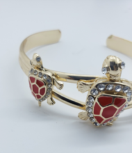 Cargar imagen en el visor de la galería, Red shell colored turtles with clear crystals