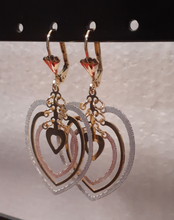 Cargar imagen en el visor de la galería, Tri laminated color large hearts