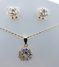 Load image into Gallery viewer, Circular white heart with crystals (pink)