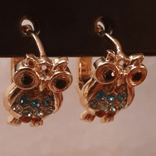 Cargar imagen en el visor de la galería, Small owl with multi colored crystals