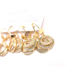 Cargar imagen en el visor de la galería, Antique circle with clear crystlals