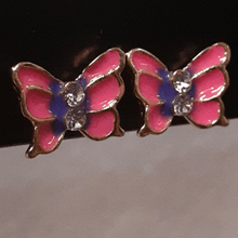 Cargar imagen en el visor de la galería, Small pink and purple centered butterfly with clear crystals