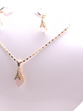 Load image into Gallery viewer, Eiffel Tower on a pink crystal balloon