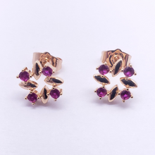 Cargar imagen en el visor de la galería, Pink crystal laminated crosshair