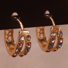 Cargar imagen en el visor de la galería, Small multi color double loop