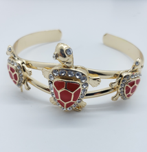 Cargar imagen en el visor de la galería, Red shell colored turtles with clear crystals
