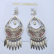 Cargar imagen en el visor de la galería, Tri color laminated baskets with Our lady of Guadalupe and hanging pedals