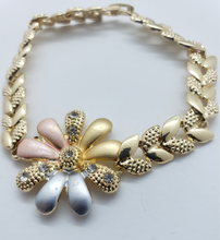 Load image into Gallery viewer, Laminated multi color daisies with clear crystals (set)