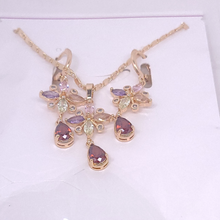 Cargar imagen en el visor de la galería, Multi color cryatal star with hanging red crystal