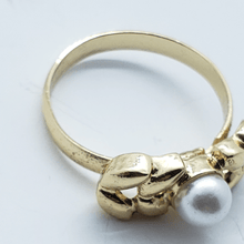 Cargar imagen en el visor de la galería, Hanging leaves and basket with clear crystals - pearls (sets)