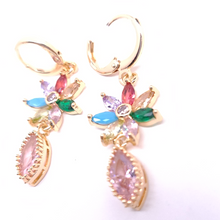 Cargar imagen en el visor de la galería, Multi color flower with a hanging pink crystal