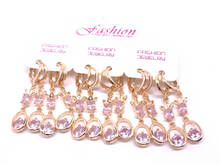 Cargar imagen en el visor de la galería, Flower with hanging Pink crystal