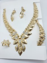 Load image into Gallery viewer, Laminated pointed flower pedals design with clear crystals set