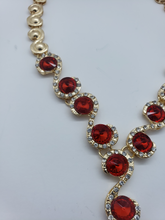 Cargar imagen en el visor de la galería, Large red crystal circles surrounded with clear crystals (set)