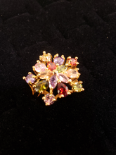 Cargar imagen en el visor de la galería, Multi color zirconia crystals on a star ver.2