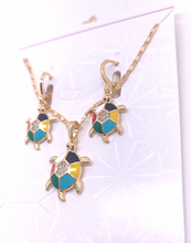 Cargar imagen en el visor de la galería, Multi colored turtle shell with clear crystals